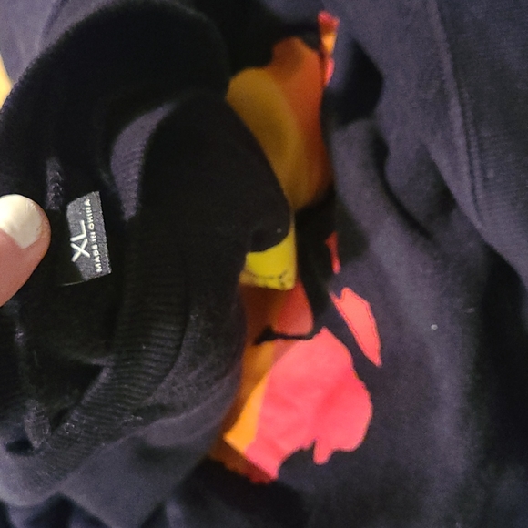 Lion king pullover and black denim shorts ♥ - Picture 6 of 8